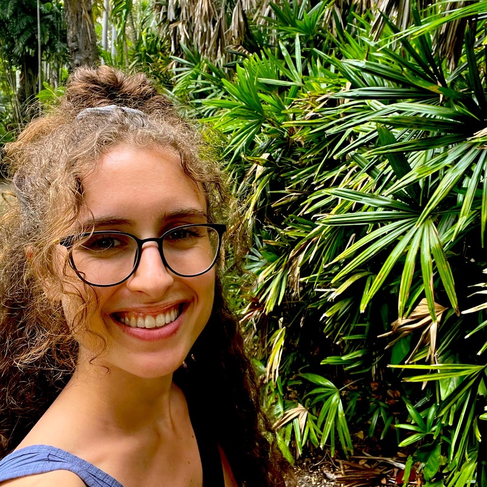 Meet your Posher, Alisha